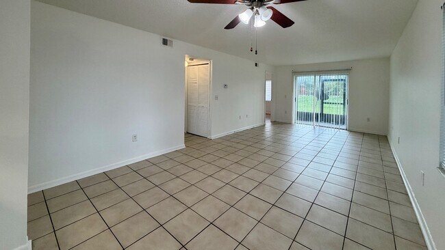 Building Photo - 101-107 Cory Ln