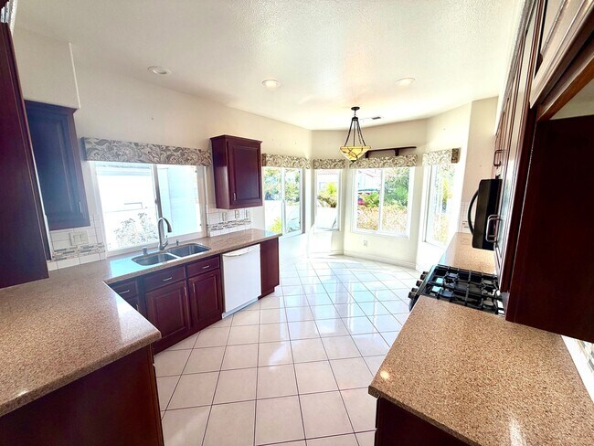 Building Photo - 4969 Lamia Way