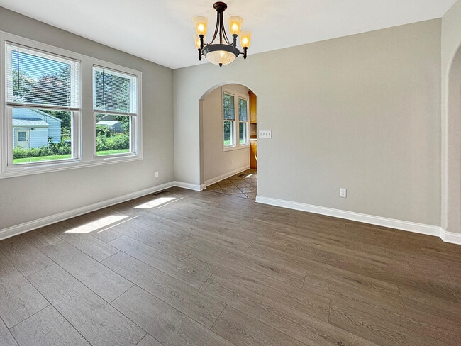 Building Photo - 4408 Shorehaven Ln
