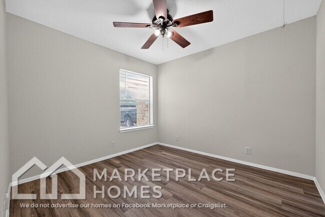 Building Photo - 1707 Provident Ln