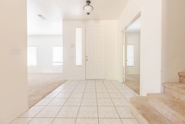 Building Photo - Stunning 4-Bedroom Home for Rent in Brawley!
