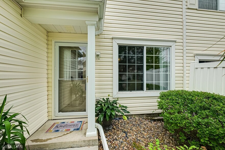 Building Photo - 13223 Bush Ln