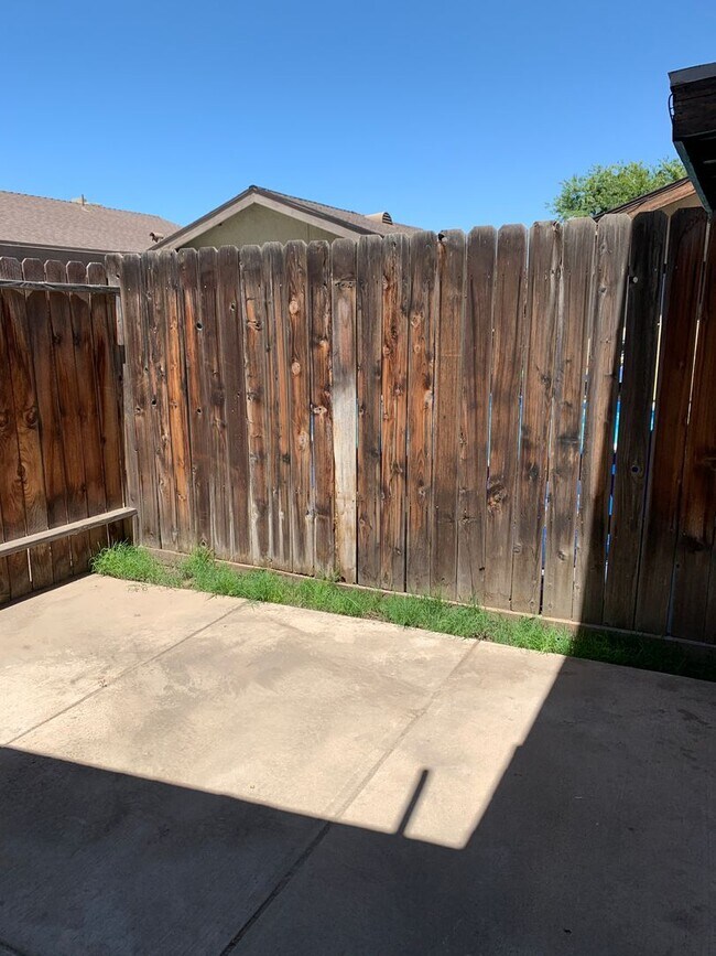 Building Photo - 4401 Parkwood Ct