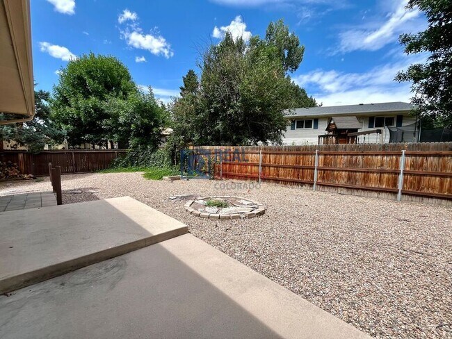 Building Photo - 4316 Ridgeglen Rd
