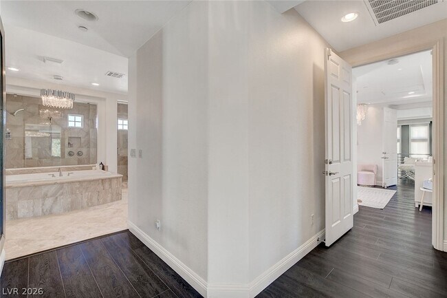 Building Photo - 1359 Quiet River Ave