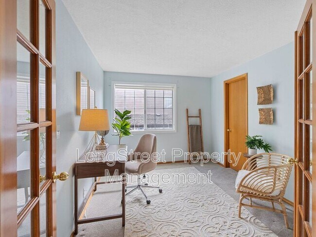 Building Photo - 15926 SW Hampshire Terrace