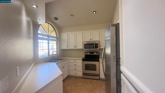 Building Photo - 1006 Devonwood