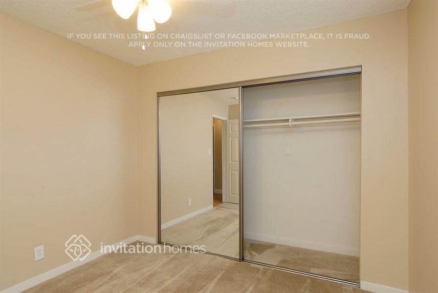 Building Photo - 2049 E Lincoln Ave