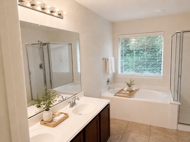 Building Photo - 24530 Folkstone Cir