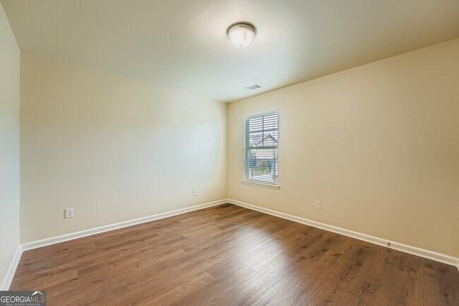Building Photo - 1123 Easley Ct SE