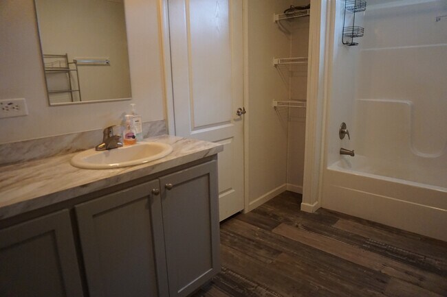 Building Photo - 4656 Eagle Way