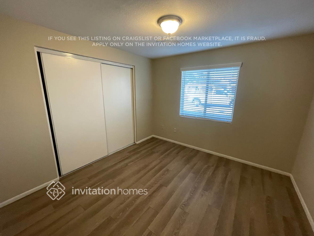 Building Photo - 5909 W Coronado Rd