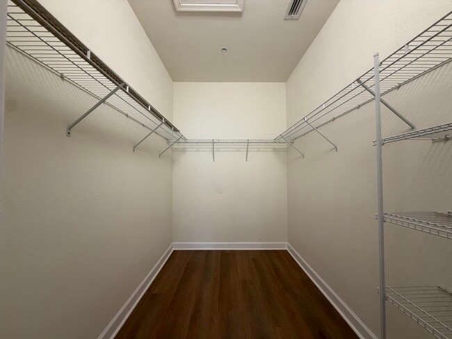 Building Photo - 9491 SW Merlin Ct