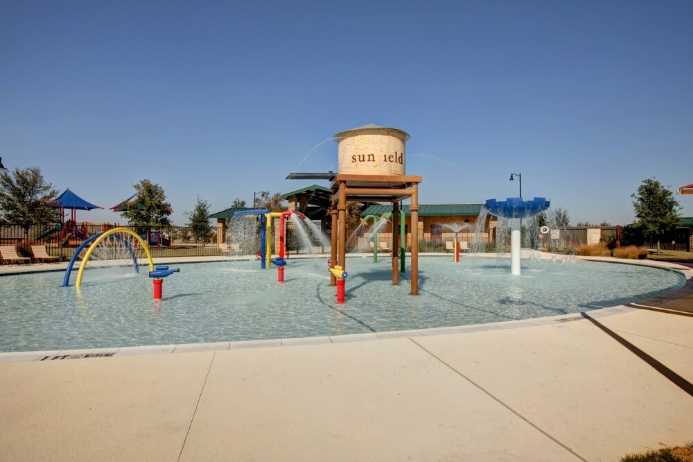 Building Photo - 275 Ginger St