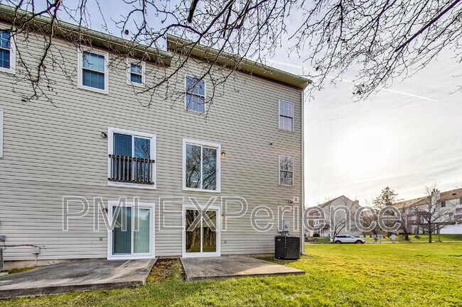 Building Photo - 9010 Hardesty Dr