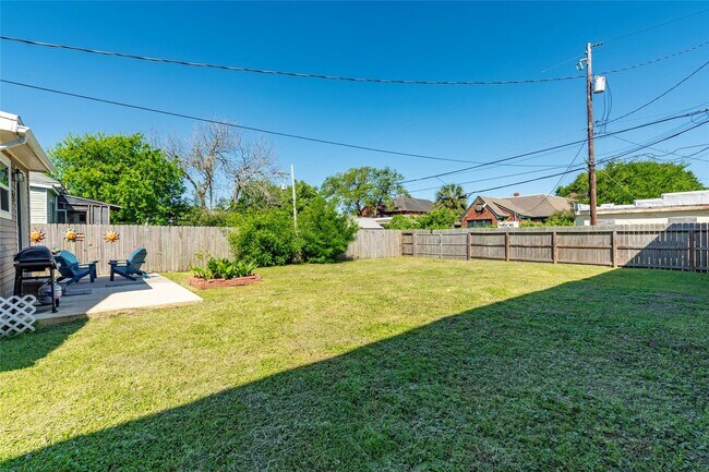 Building Photo - 4508 Avenue O 1/2