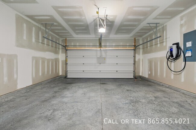 Building Photo - 515 Forsberg Ct