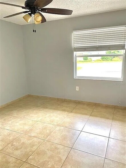 Building Photo - 2720 S Sunrise Ct