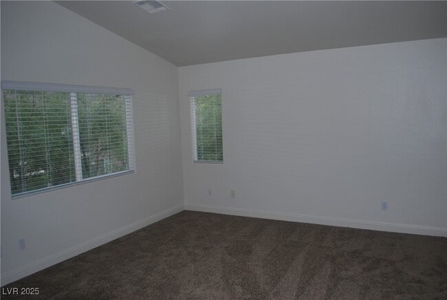 Building Photo - 10031 Cranbrook Falls Ct