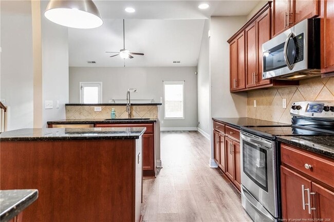 Building Photo - 1081 Ronald Reagan Drive