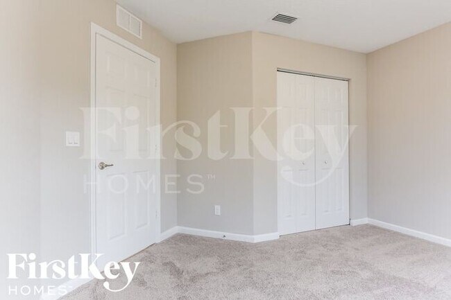 Building Photo - 4502 SW Yamada Dr