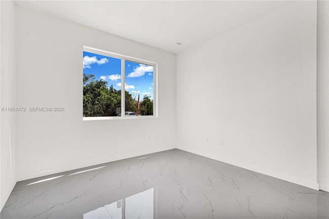 Building Photo - 22425 SW 125th Ave