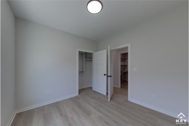 Building Photo - 5458 N Briskbay Ct