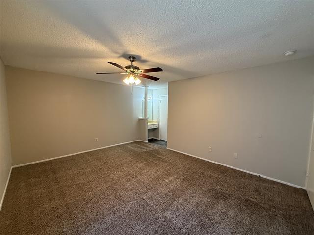 Building Photo - 814 Villa Ridge Dr