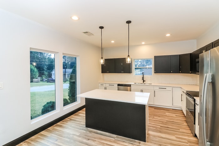 Building Photo - 1433 Willow Dr