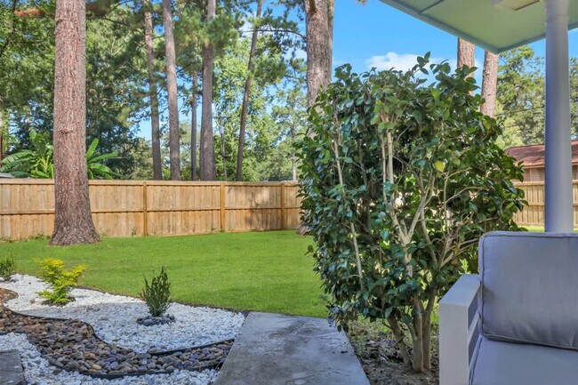 Building Photo - 402 Symons St