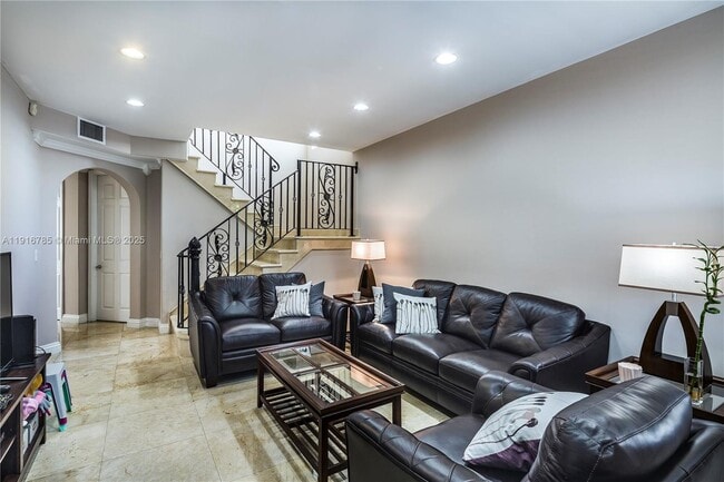 Building Photo - 3206 NE 212th St