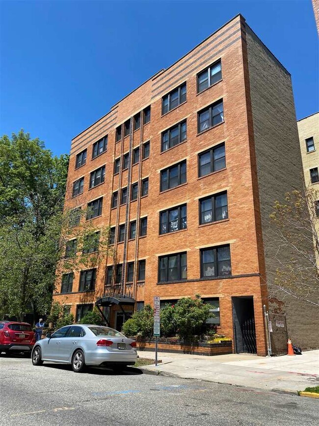 Building Photo - 7427 JFK Blvd E