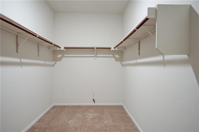 Building Photo - 14500 Fitzgibbon Dr