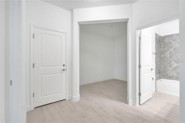Building Photo - 520 Daiquiri Pl