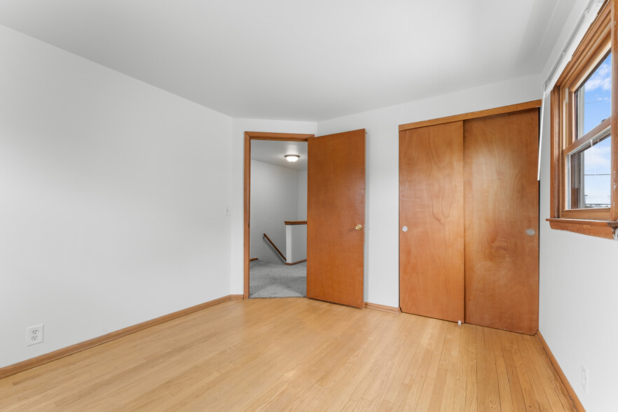 Building Photo - 5429 S 13th St