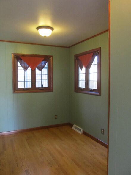 Building Photo - 719 Homecrest Ave