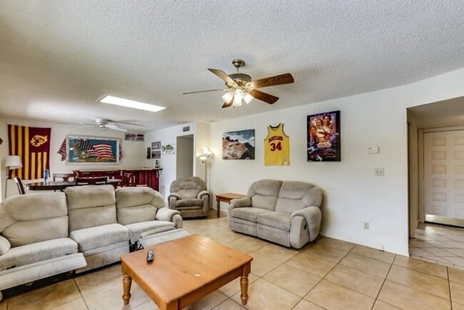 Building Photo - 5-Bed 3.5 Bath Tempe Home with Private Pool & Prime ASU Proximity