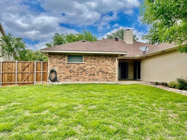 Building Photo - 4532 Eldorado Dr