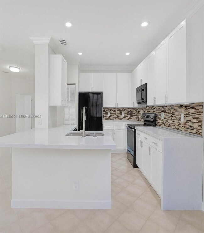 Building Photo - 797 Chimney Rock Rd