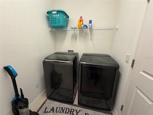 Building Photo - 392 Villa Sorrento Cir