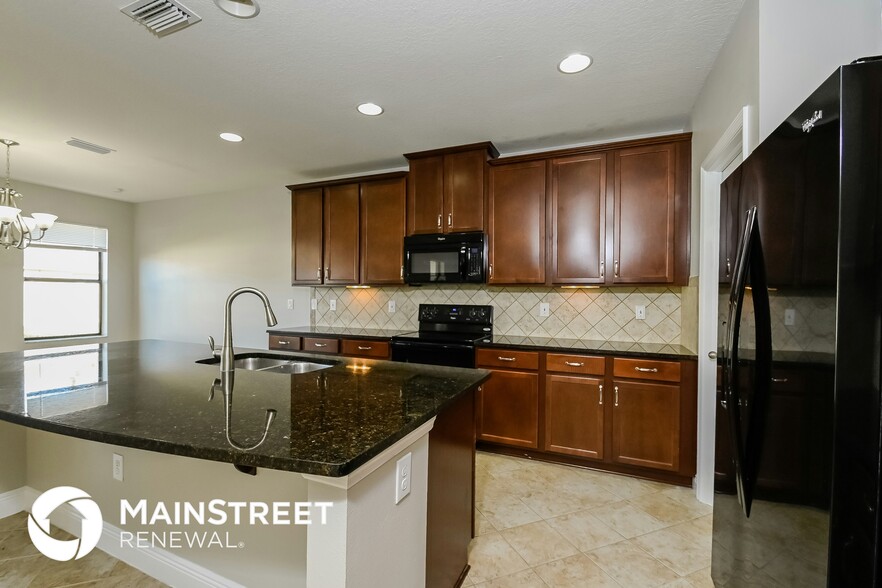 Building Photo - 10255 Newminster Loop