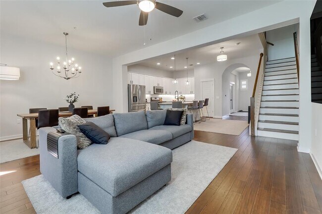 Building Photo - 4121 Berkman Dr