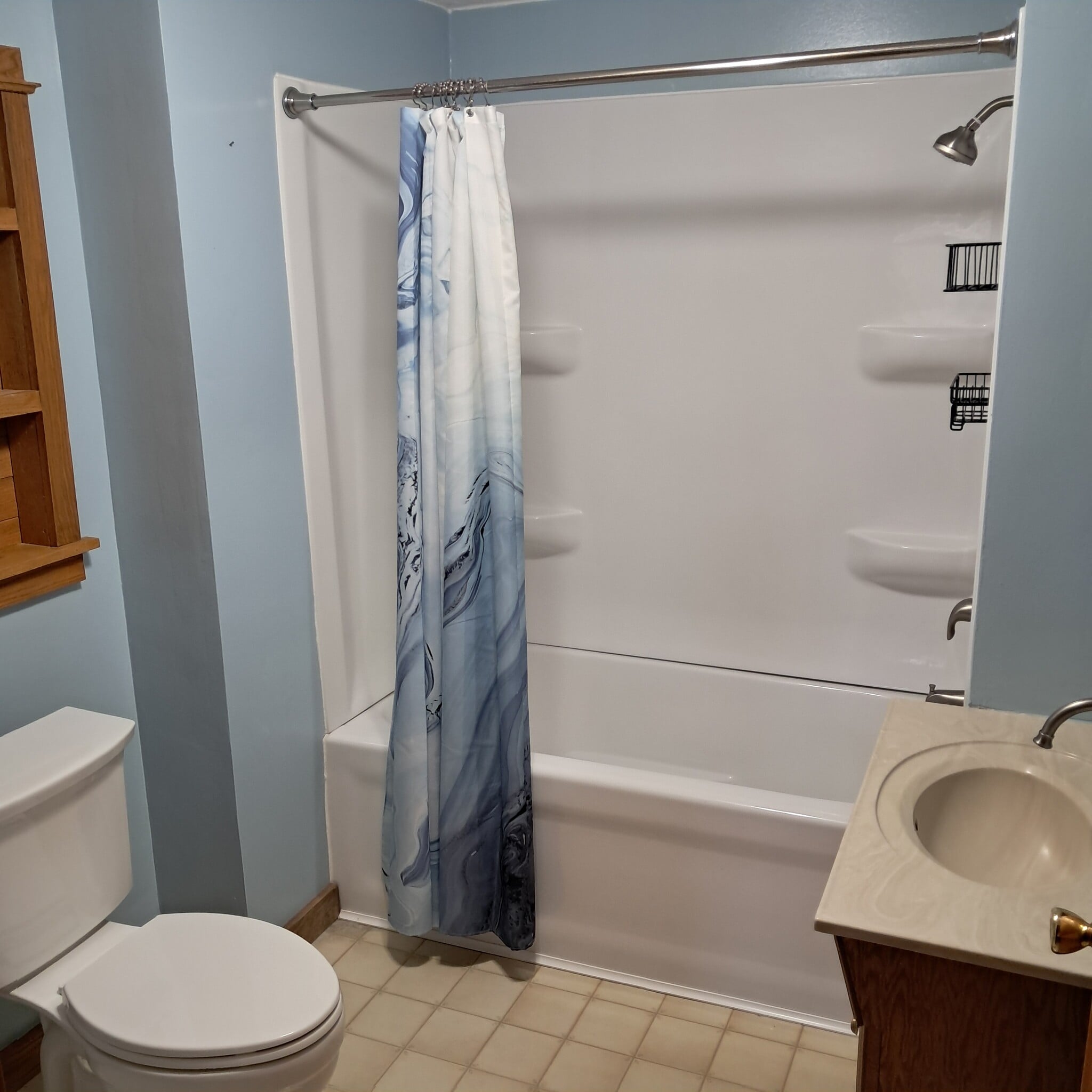Bathroom - 401 Lewis St