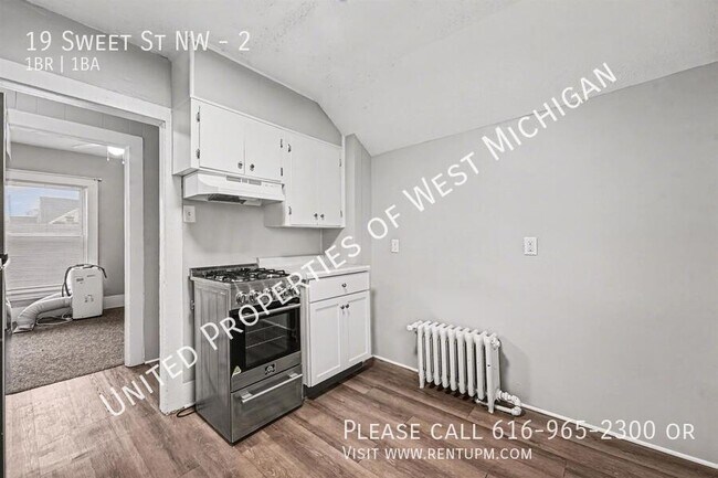 Building Photo - 19 Sweet St NW