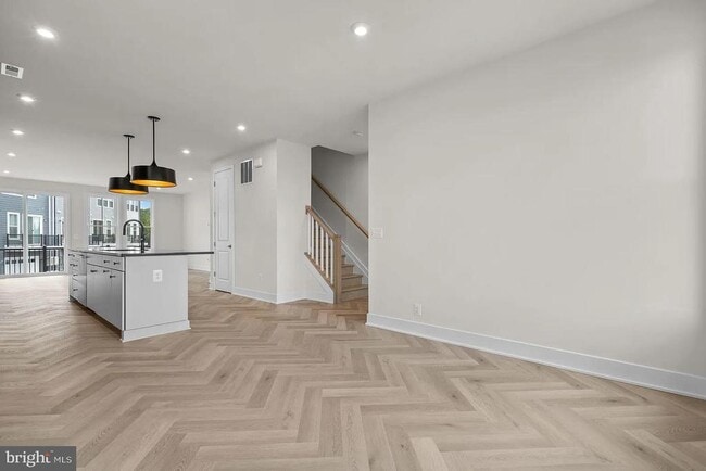 Building Photo - 13916 Aviation Pl