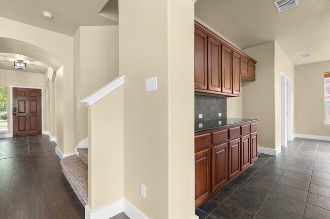 Building Photo - 10128 Channel Island Dr