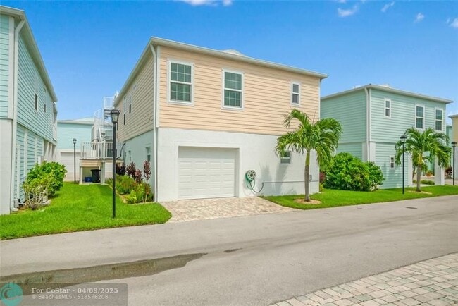 Building Photo - 423 E Intercoastal Dr