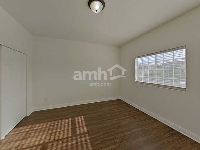 Building Photo - 2974 E Gables Vale Ct