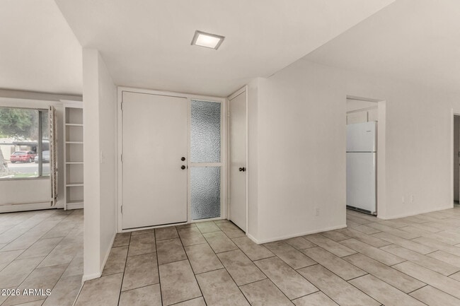 Building Photo - 1976 E Del Sur Dr