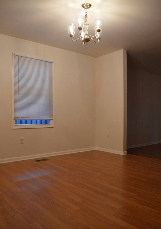Building Photo - 17129 Briardale Rd
